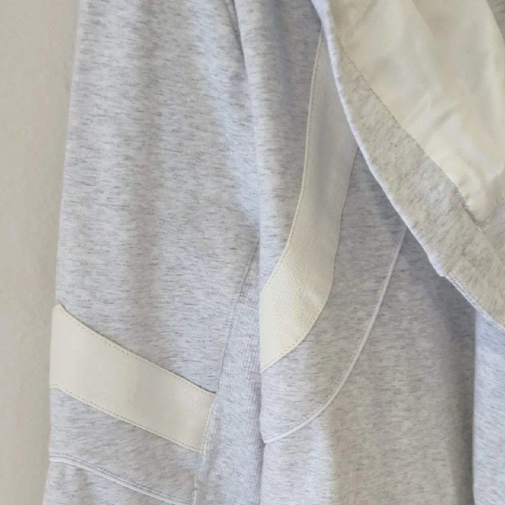 Blanc Noir Light Gray Hooded Trench Coat - Picture 9 of 13